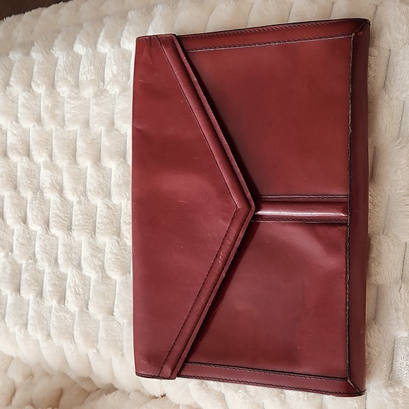 Beautiful Vintage Leather Clutch - Picture 1 of 11